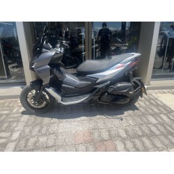 Aprilia SR GT 200 2022